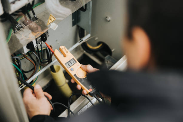 Best Affordable Emergency Electrician  in Grandyle Village, NY