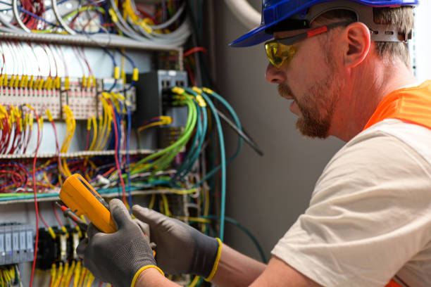 Best Local Electrician Companies  in Grandyle Village, NY